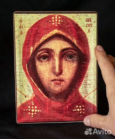 На память: Икона деревянная "Святая Параскева Пятница"