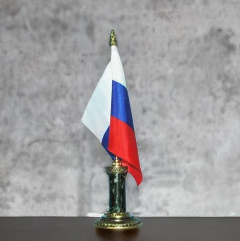 На память: Флагшток из бронзы, без флага