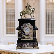 Каминные часы «Юрий Долгорукий» из яшмы и долерита — необычный подарок — фотография 1