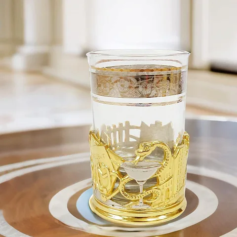 Рюмка для водки "Медицина" — красивый подарок