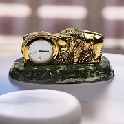 Подарочные сувенирные часы «Телец» с бронзовым быком — фотография 1