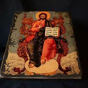 Подарочная икона деревянная "Спас-Вседержитель на троне" — фотография 8