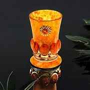 На память: Стопка для водки из камня (янтарь) — фотография 1